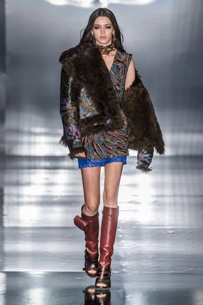 Look 23